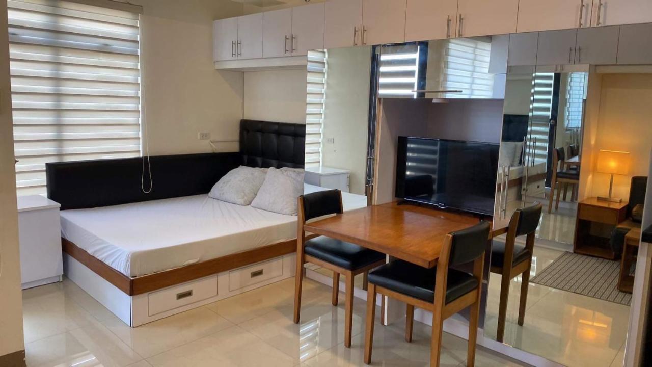 Mabolo Garden Flat A6 With Free Rooftop Pool سيبو المظهر الخارجي الصورة