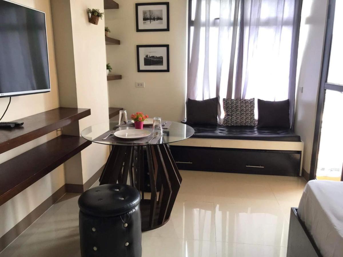 Mabolo Garden Flat A6 With Free Rooftop Pool سيبو المظهر الخارجي الصورة